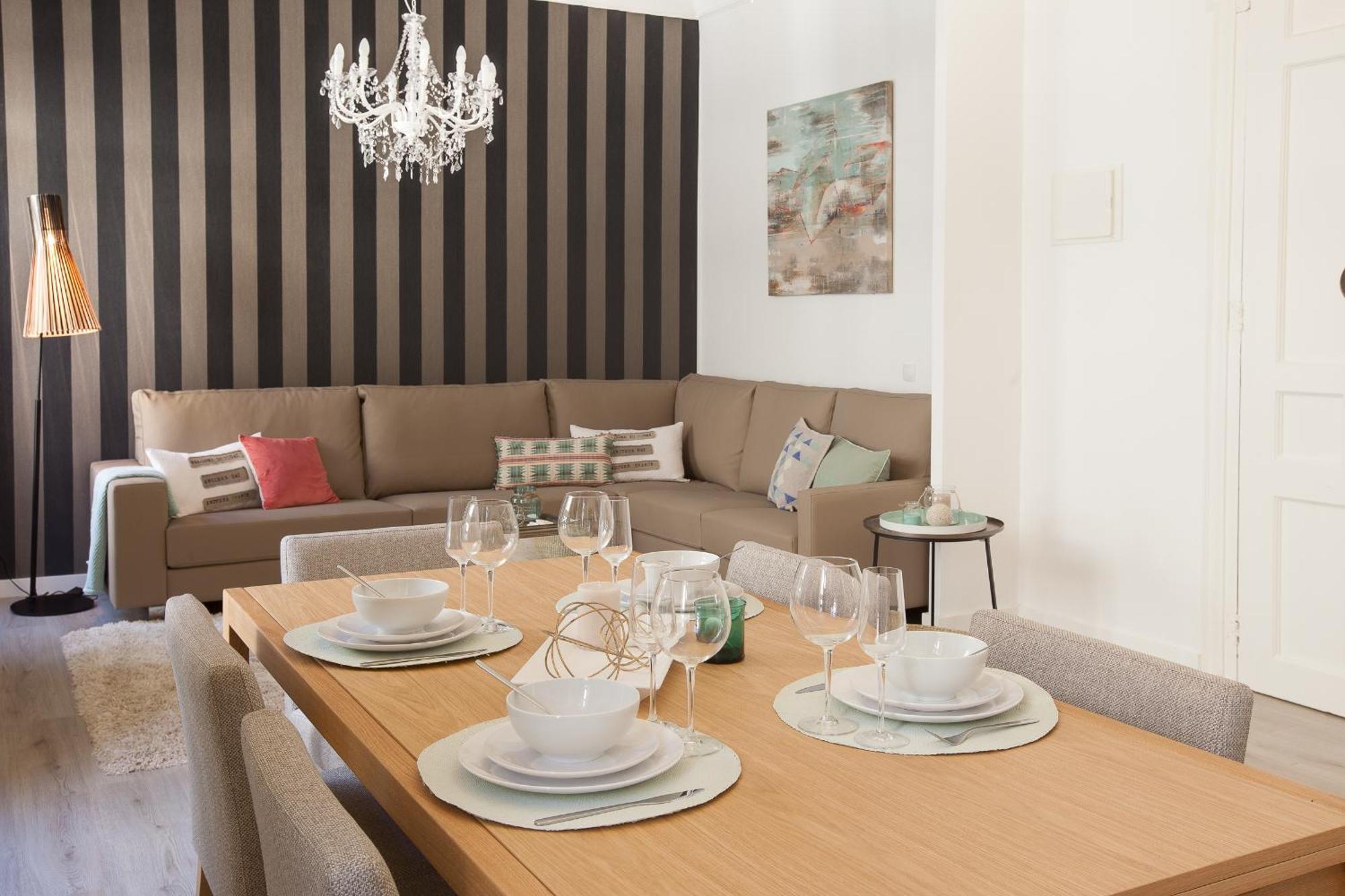 Click&Flat Seneca Suites バルセロナ エクステリア 写真