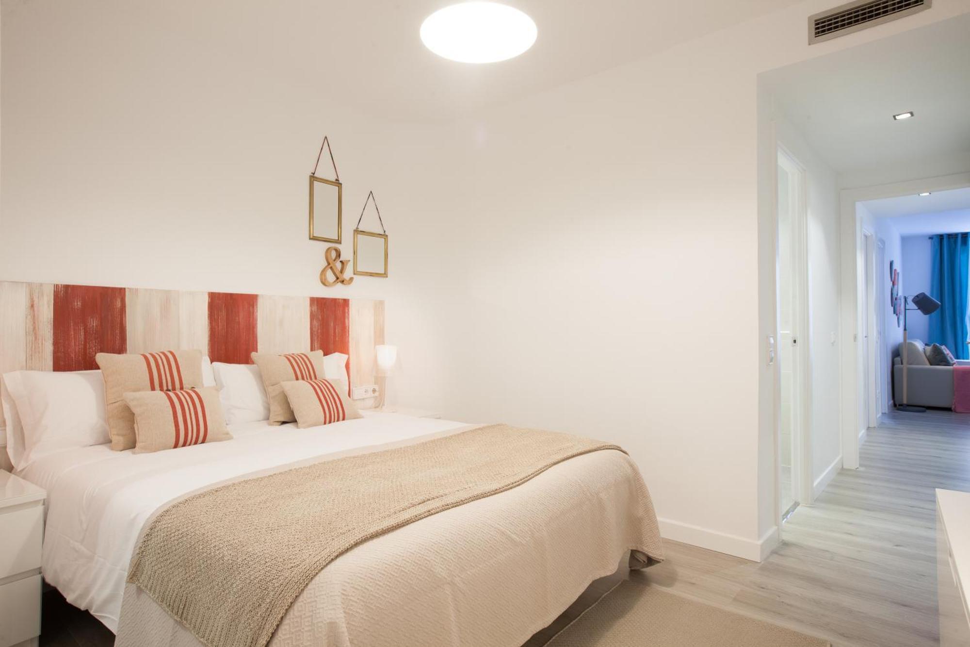Click&Flat Seneca Suites バルセロナ エクステリア 写真