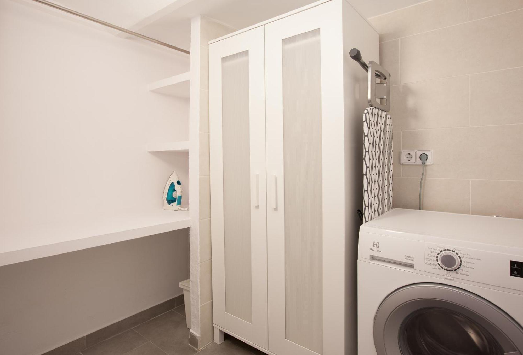 Click&Flat Seneca Suites バルセロナ エクステリア 写真