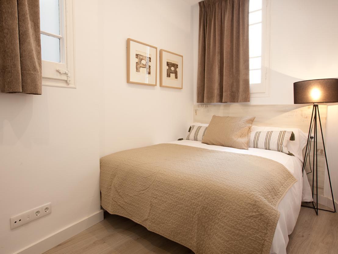 Click&Flat Seneca Suites バルセロナ エクステリア 写真